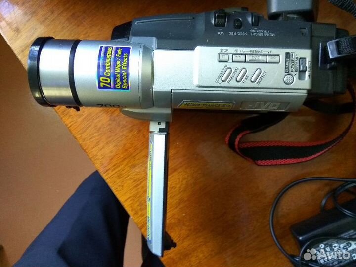 Камера JVC 700X Digital Zoom