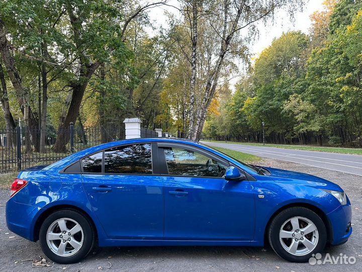 Chevrolet Cruze 1.8 МТ, 2011, 176 000 км