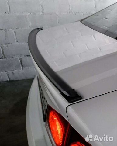 Спойлер лезвие универсальный