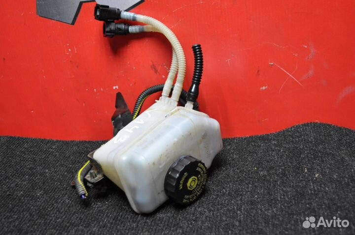 Бачок тормозной жидкости opel Corsa D