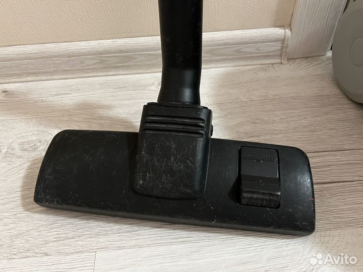 Пылесос Samsung SC4180 1800Вт