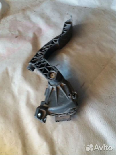 Педаль газа chery sweet qq 2006г