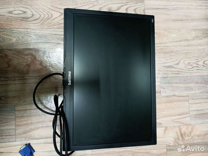 Монитор philips
