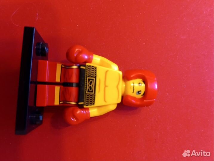 Lego фигурки в ассортименте