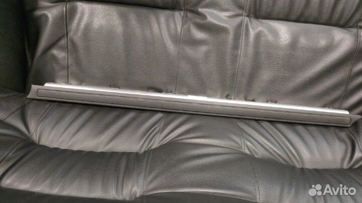 Шторка солнцезащитная задняя левая Audi A8 D3 6.0