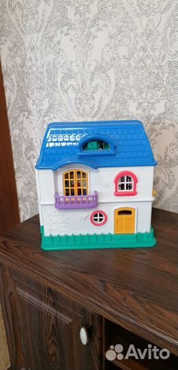 Кукольный домик с мебелью