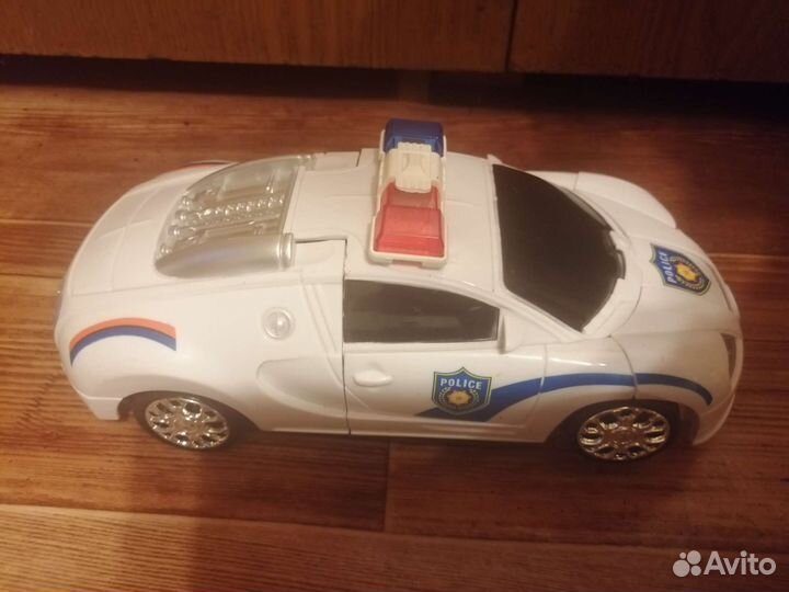 Машина робот музыкальный