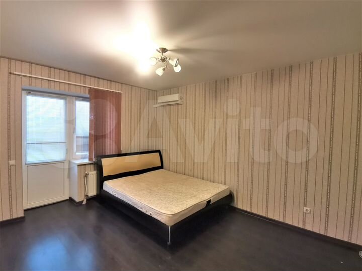 3-к. квартира, 100 м², 10/12 эт.