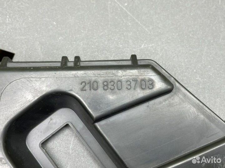 Крышка Mercedes-Benz E-Class W210 M112 2.4 1998