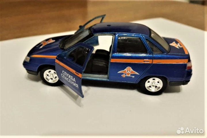 Модель автомобиля LADA 110 масштаб 1/36