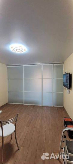 Раздвижная перегородка с матовым стеклом