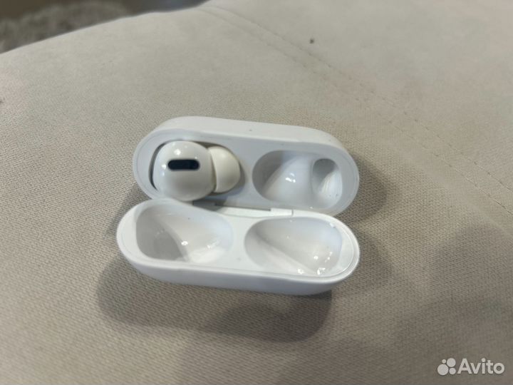 Наушник apple airpods PRO