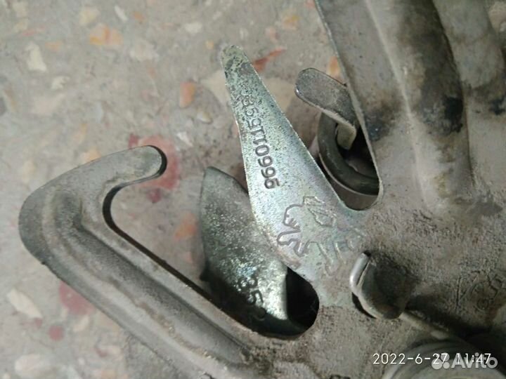 Замок капота Peugeot 308
