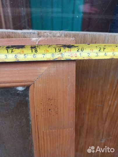 Деревянная оконная рама