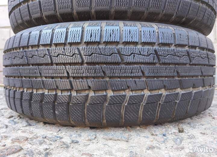 Toyo Winter Tranpath TX 215/60 R17 96Q