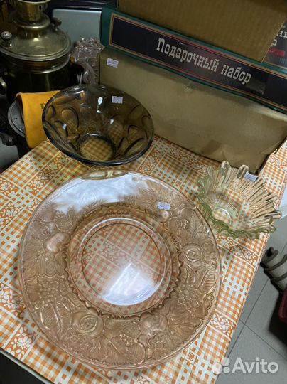 Конфетницы цветное стекло Антикварная лавка
