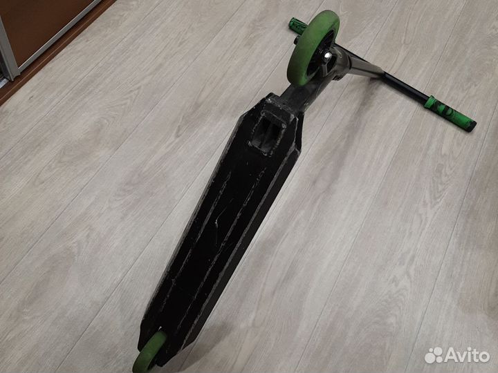 Трюковой самокат Limit