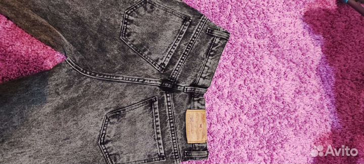 Джинсы
