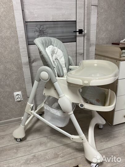 Стульчик для кормления carrello