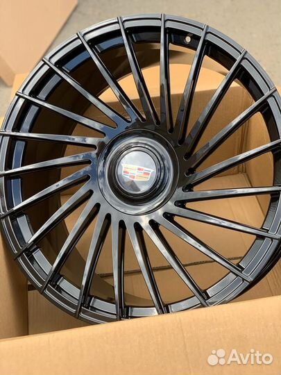 Кованые диски на Кадиллак Cadillac Escalade R24