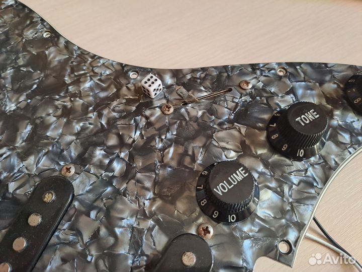 Пикгард Fender stratocaster (pickguard, пикгуард)