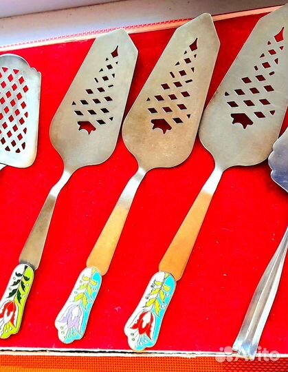 Сервировочные приборы солонки