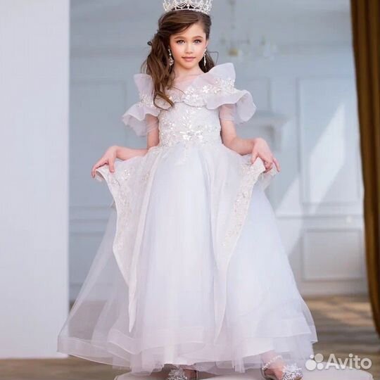 Платье нарядное 122