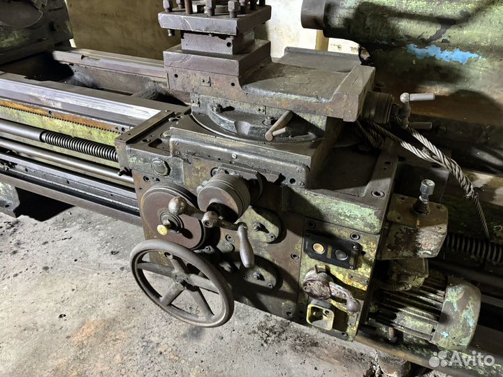 Токарный станок 1М63