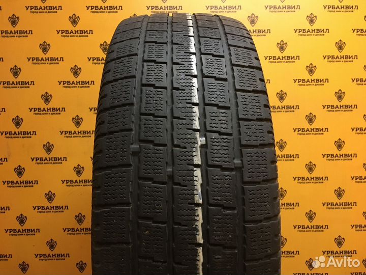 Pirelli Winter Ice Storm 215/60 R16 95Q
