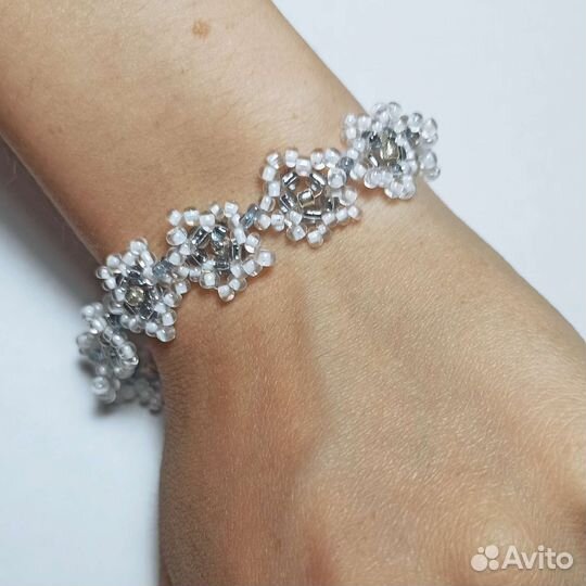 Браслет из бисера