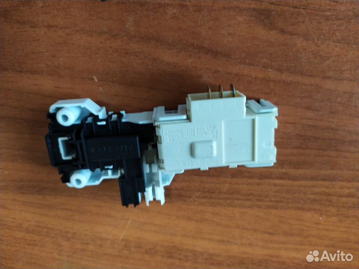 Убл(устройство блокировки люка) для Beko