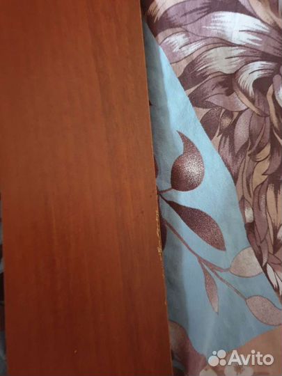 Кровать-маятник