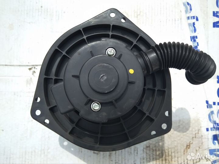 Моторчик печки Ниссан Альмера Классик