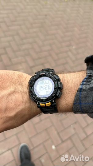 Часы Касио протрек