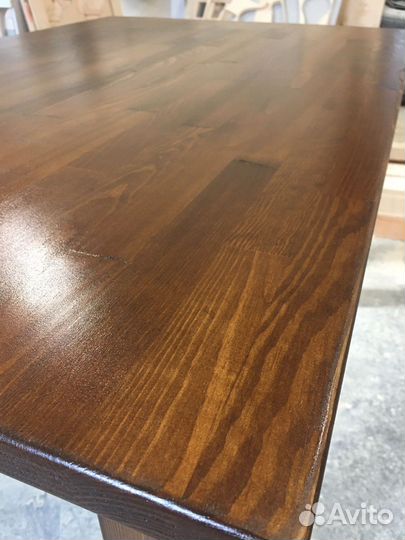 Стол обеденный