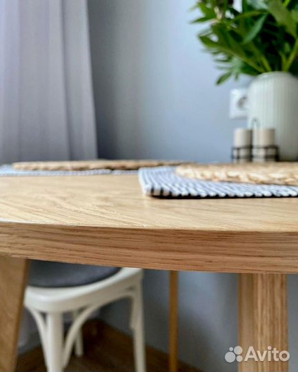 Кухонный стол
