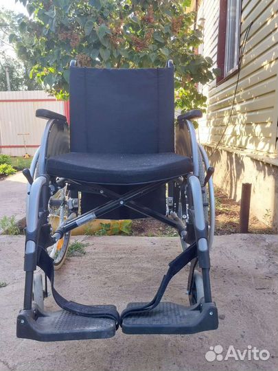 Коляска инвалидная