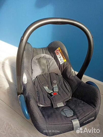 Автолюлька maxi cosi cabriofix
