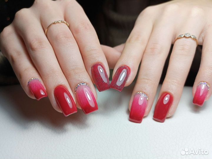 Маникюр/педикюр/наращивание ногтей