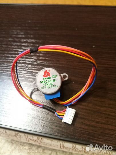 Моторчик шаговый заслонки 12V DC