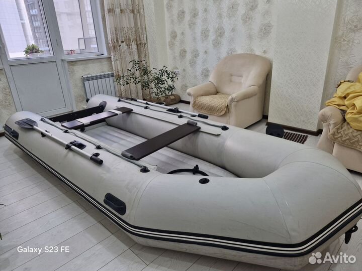 Надувная лодка