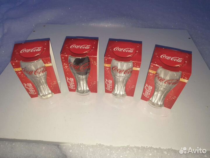Коллекционные стаканы кока-кола с мишками