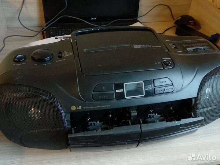Бумбокс LG на 2 кассеты