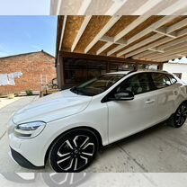 Volvo V40 Cross Country 1.5 AT, 2017, 160 000 км, с пробегом, цена 1 700 000 руб.