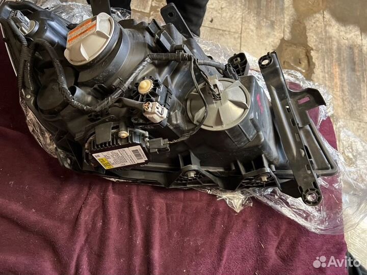 Фара передняя левая Honda Stepwgn RK1