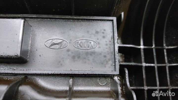 Клапанная крышка Hyundai Solaris седан 1.6 G4FC