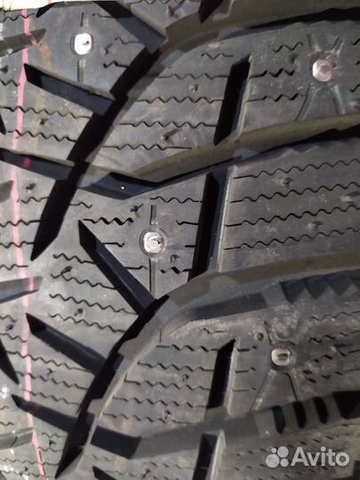 Bridgestone Blizzak Spike-02 255/55 R19
