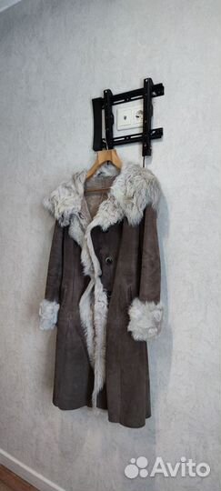 Дубленка натуральная женская с капюшоном