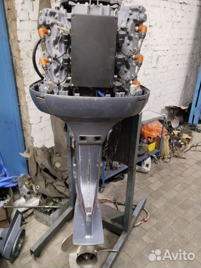 Лодочный мотор Yamaha 200