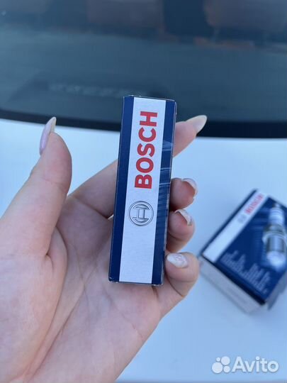 Свечи зажигания 04E905601B